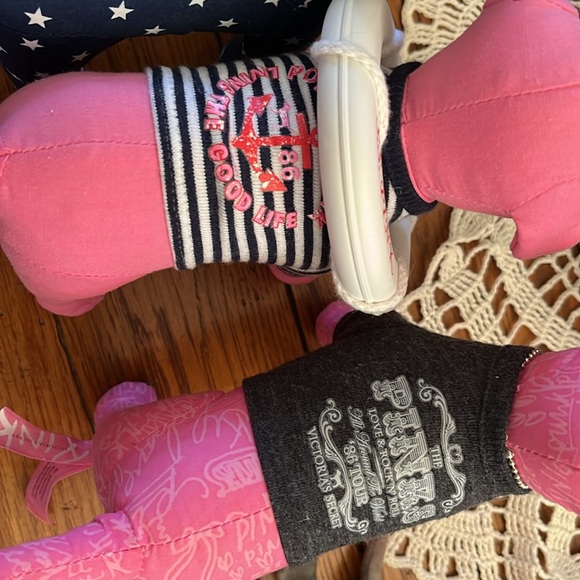 Victoria’s Secret Pink Dogs 2006 & 2008 - Picture 3 of 3